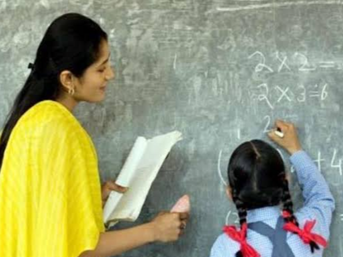 CG News: सरकारी शिक्षकों के लिए बड़ा बदलाव… DPI का आदेश जारी