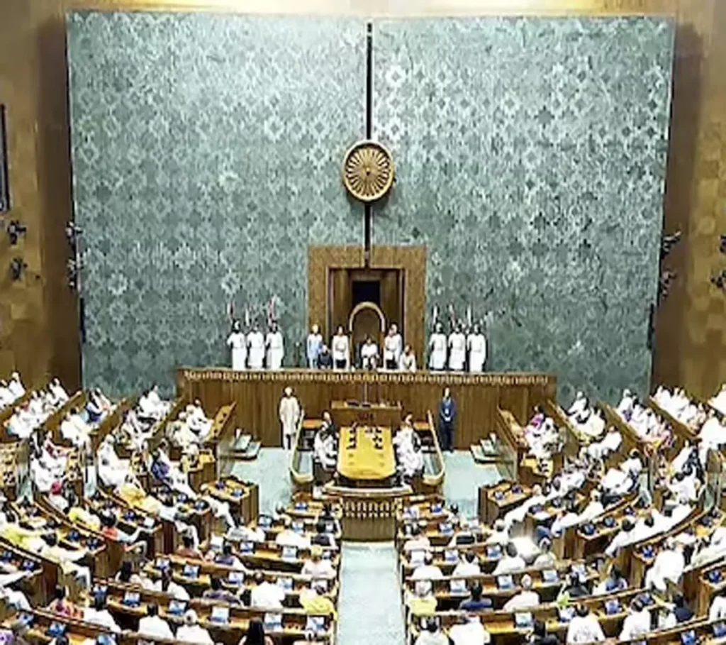 Parliament Monsoon Session: NEET विवाद पर आज संसद में घमासान…पेपर लीक पर नया बिल होगा पेश