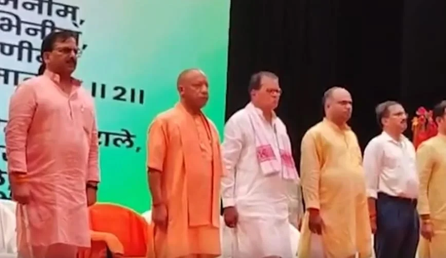 UP News: UP चुनाव 2027 की तैयारी में जुटी भाजपा… गोरखपुर में बूथ अध्यक्ष सम्मेलन