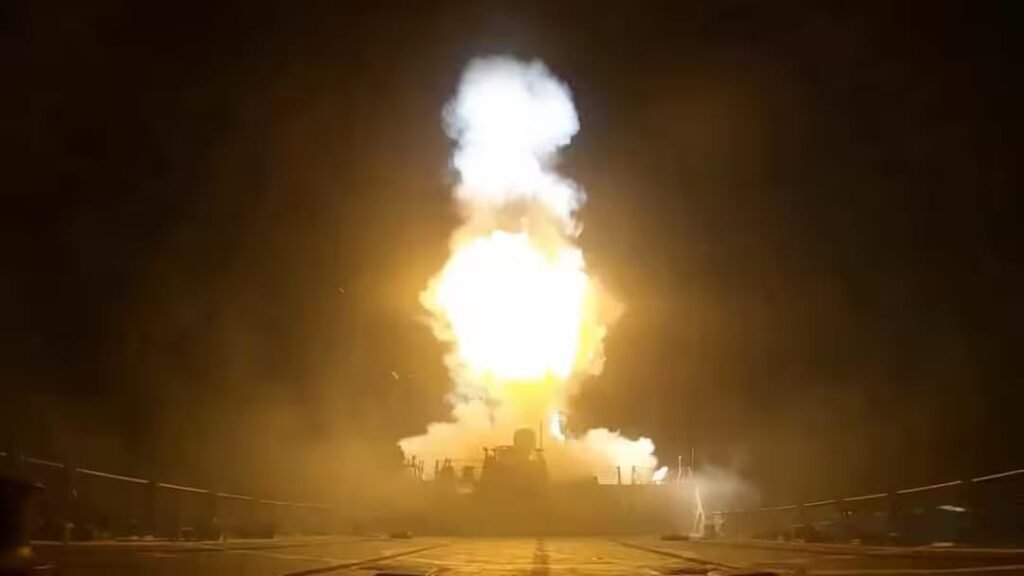 US Iran Conflict: अमेरिका का लगातार सातवीं रात हमला… फिर दहला इलाका
