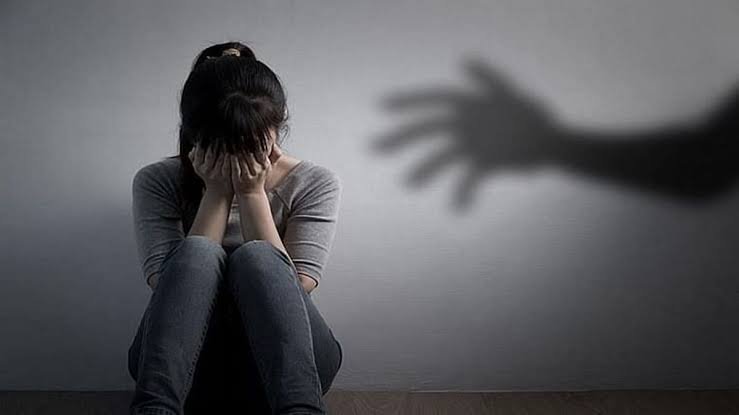 Dushkarm Case: मकान मालिक पर किराएदार युवती से दुष्कर्म का आरोप… केस दर्ज