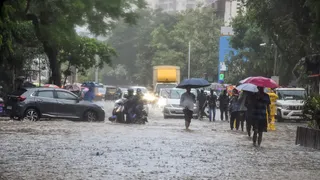 Weather Update: देशभर में मानसून का असर तेज… 23 राज्यों में भारी बारिश का अलर्ट