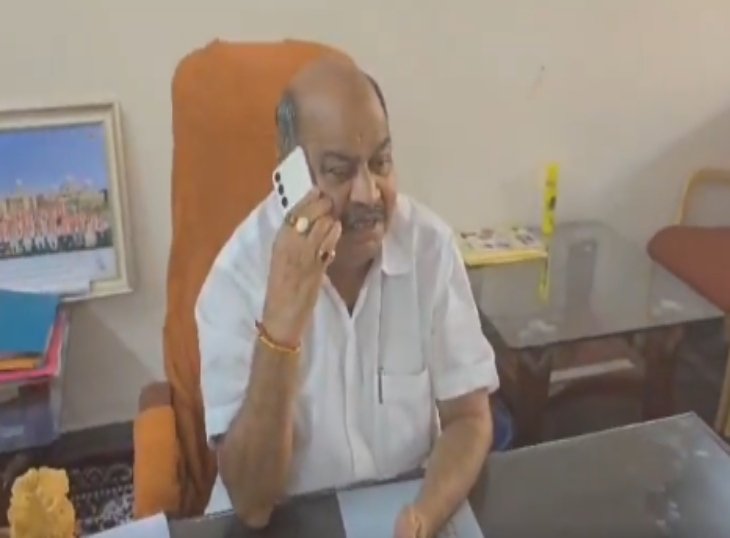 MLA Purandar Mishra: सोशल मीडिया पर विधायक के खिलाफ आपत्तिजनक पोस्ट… आरोपी युवक पर केस दर्ज।