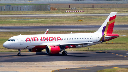 Breaking News: फुकेत से दिल्ली आ रही Air India फ्लाइट में तेज टर्बुलेंस… कई यात्री घायल