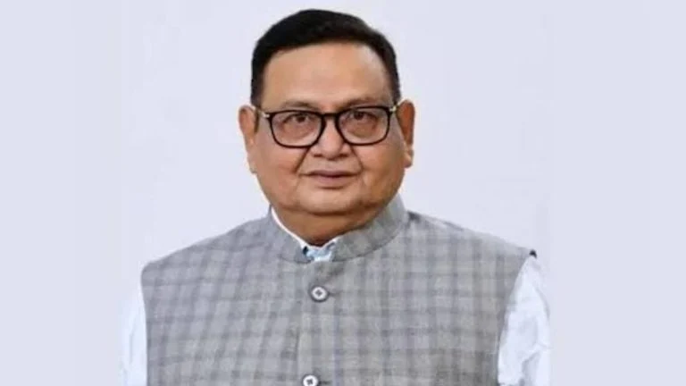 Breaking News: धमतरी में कांग्रेस नेता रामगोपाल अग्रवाल के घर ED की दबिश… दस्तावेजों की जांच