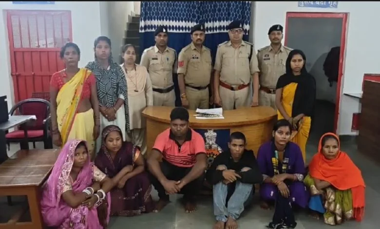 Bilaspur News: चलती बस में धक्का-मुक्की कर चेन चोरी… 7 महिलाओं समेत 9 गिरफ्तार