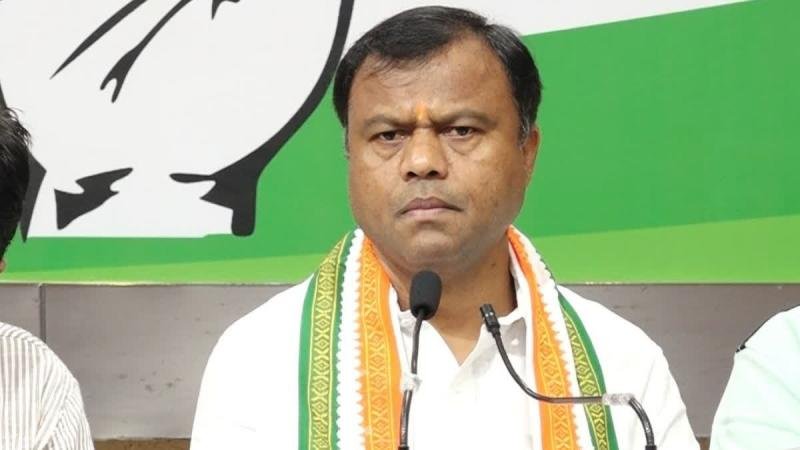 Chhattisgarh News: दीपक बैज का सरकार पर हमला… बोले- प्रदेश की शिक्षा और कानून व्यवस्था बदहाल