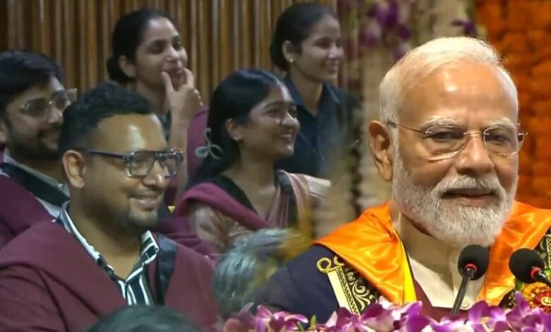 Delhi News: IIT दिल्ली में PM मोदी का मजाकिया अंदाज, बोले…‘मैं बाबा बागेश्वर नहीं हूं