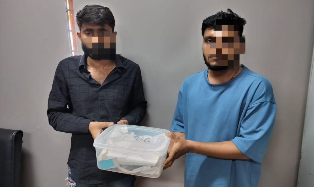 Breaking News: ट्रेन से 1.96 करोड़ का विदेशी सोना बरामद… 2 संदिग्ध पकड़े गए