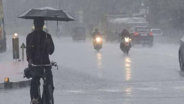 Weather Update: 14 राज्यों में भारी बारिश का अलर्ट… UP-MP समेत कई राज्यों में बिगड़े हालात