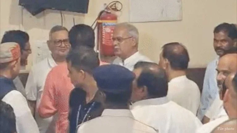 CG News: शराब घोटाला मामले में रामगोपाल अग्रवाल को 5 दिन की ED रिमांड… कोर्ट ने भेजा हिरासत में