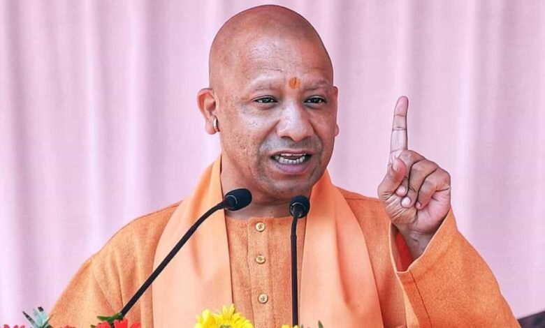 Tiranga Yatra: लखनऊ में CM योगी ने निकाली तिरंगा यात्रा…हर घर तिरंगा लगाने की अपील