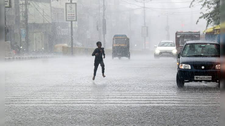Weather Update: मानसून फिर हुआ सक्रिय… 4 राज्यों में भारी बारिश का अलर्ट