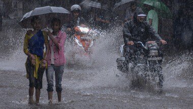 Weather Update: देशभर में मानसून का कहर…कई राज्यों में भारी बारिश का अलर्ट