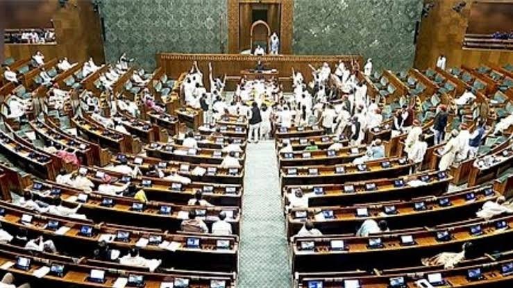 Parliament Monsoon Session: मानसून सत्र के आखिरी दिन हंगामा… समय से पहले स्थगित हुई लोकसभा