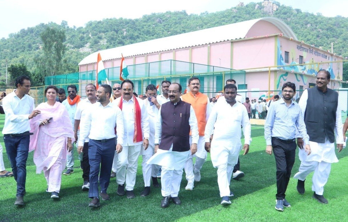 Chhattisgarh News: कांकेर को मिली बड़ी खेल सौगात… अरुण साव ने मिनी स्टेडियम और इनडोर हॉल का किया लोकार्पण