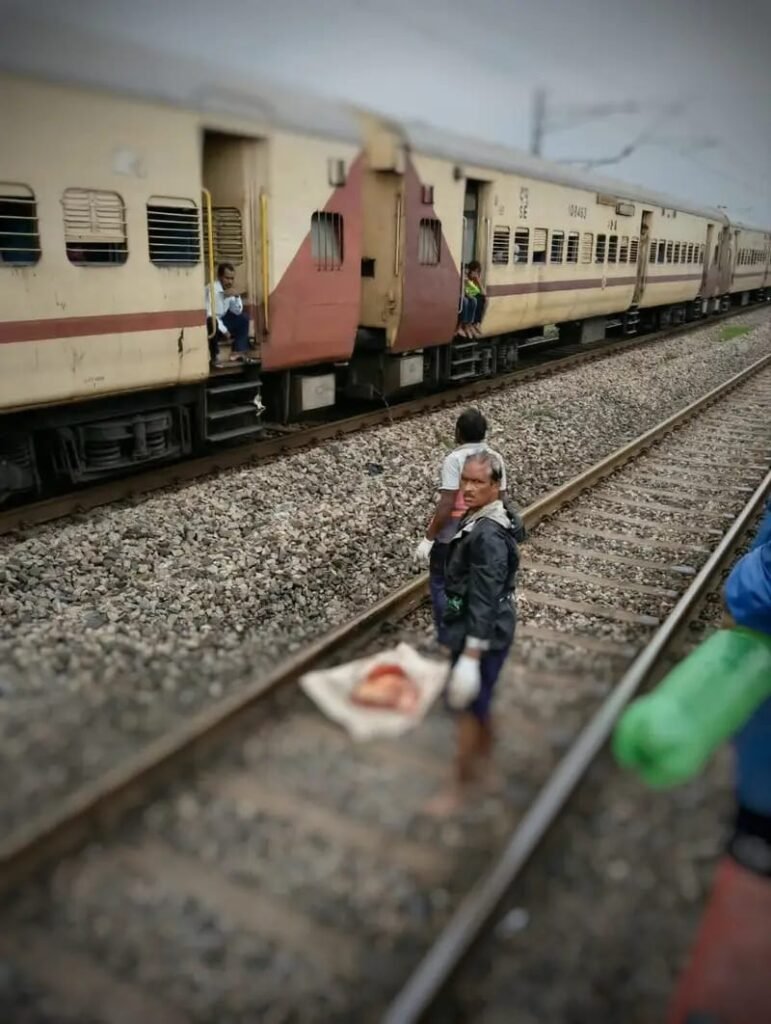CG Train Accident: जांजगीर-चांपा में ट्रेन की चपेट में आने से बुजुर्ग की मौत…
