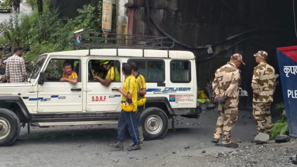 Tunnel Accident: उत्तराखंड की टनल में बड़ा हादसा… छत्तीसगढ़ के 2 मजदूरों की मौत