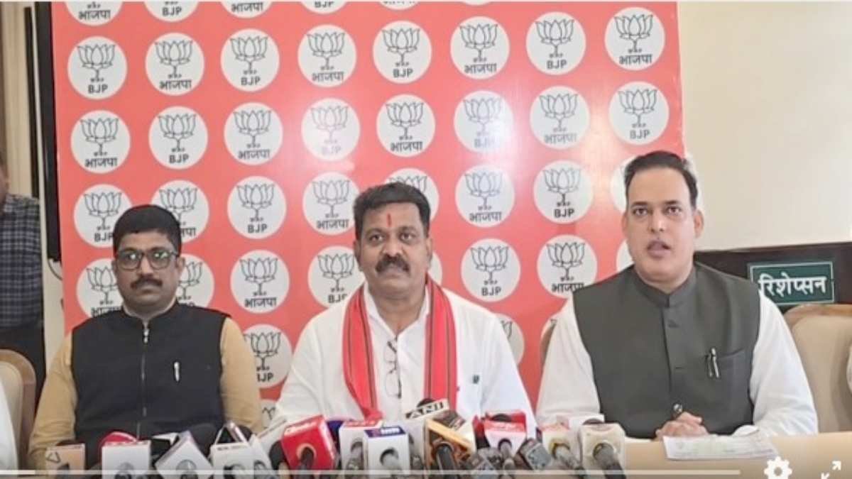 Bastar Tringa News: बस्तर में 12 से 15 अगस्त तक तिरंगा यात्रा… विजय शर्मा बोले- अब शान से लहराएगा तिरंगा