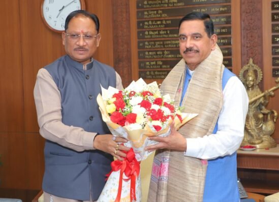 सीएम साय ने केंद्र से 5 लाख मीट्रिक टन चावल के शीघ्र उठाव की मांग की