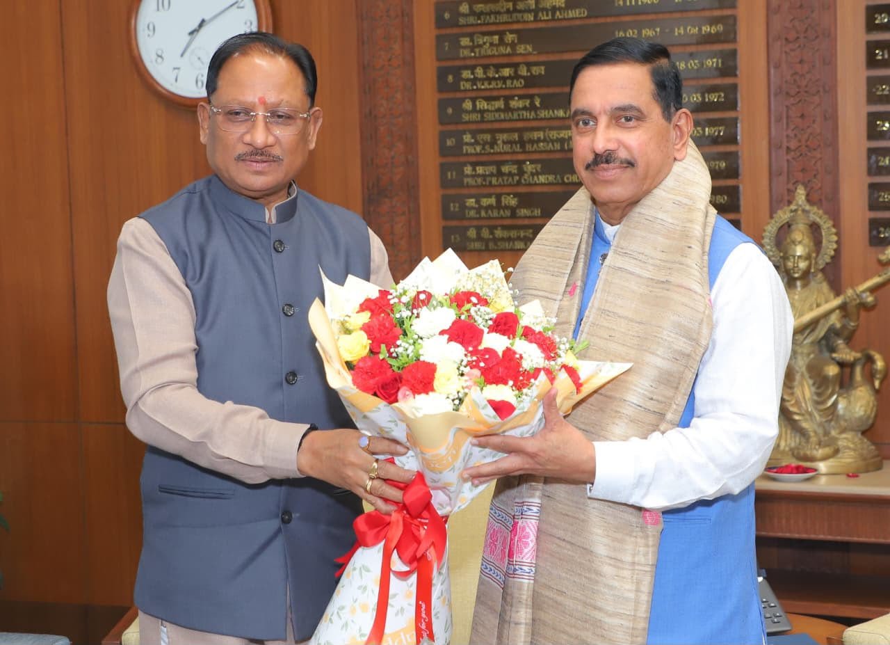 सीएम साय ने केंद्र से 5 लाख मीट्रिक टन चावल के शीघ्र उठाव की मांग की