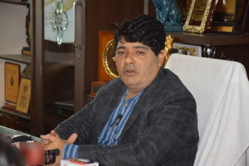 Ajaz Dhebar Threat Call: पूर्व महापौर एजाज ढेबर को लॉरेंस बिश्नोई गैंग की धमकी… मांगी 50 करोड़ की फिरौती