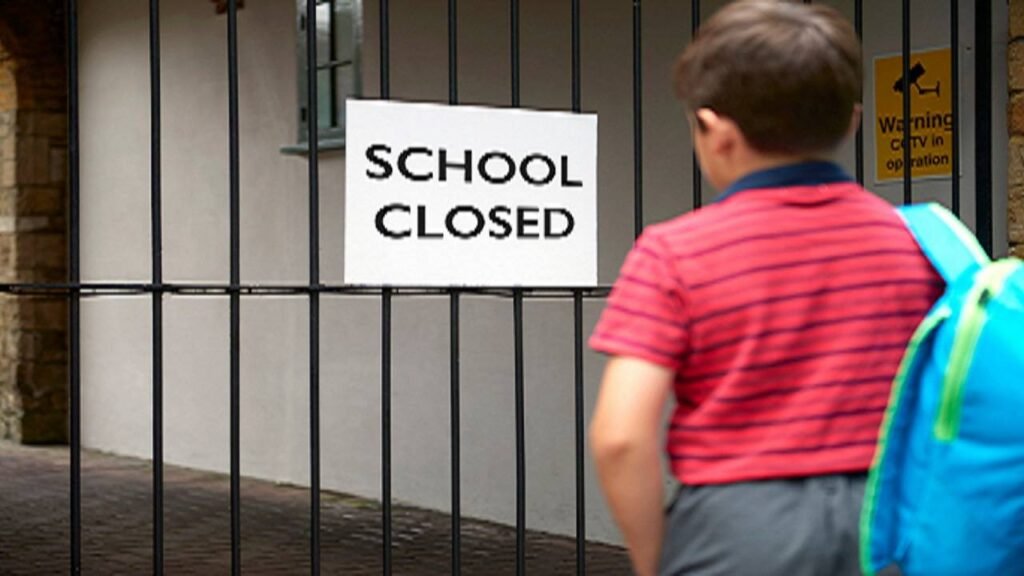 CG School Closed: छत्तीसगढ़ में भारी बारिश के चलते आज सभी स्कूल बंद
