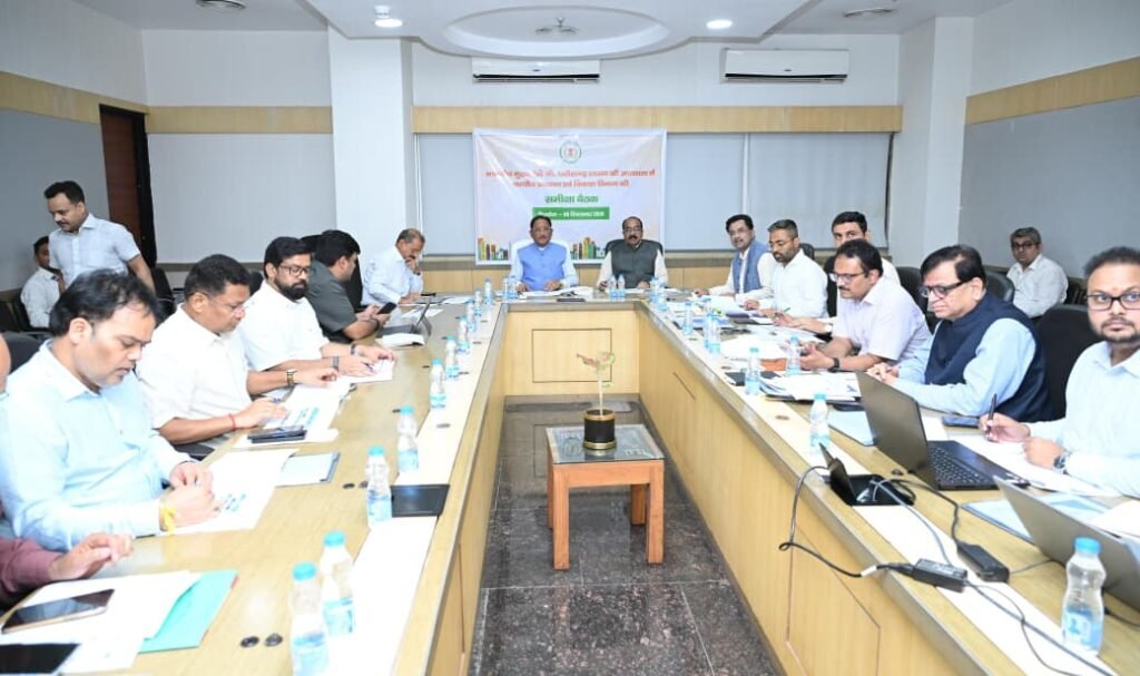 CM Sai: समीक्षा बैठक में CM साय सख्त… बोले- शहरों के विकास कार्यों में देरी बर्दाश्त नहीं