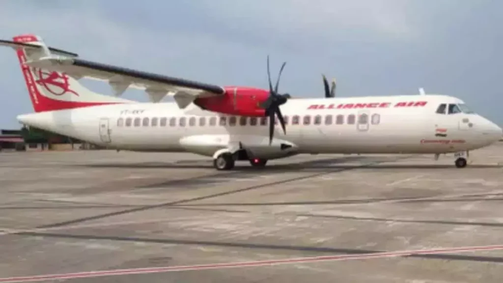Bilaspur Delhi Flight: हवा में बंद हुआ फ्लाइट का इंजन… दिल्ली में हुई इमरजेंसी लैंडिंग