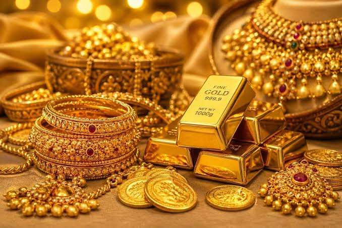 Gold Silver Price: सोने-चांदी की कीमतों में बड़ी गिरावट… खरीददारों को मिली राहत