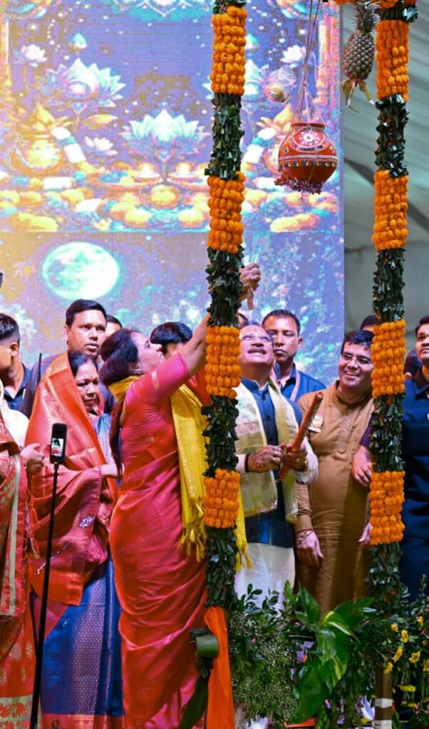 Raipur News: रायपुर में दही हांडी उत्सव में शामिल हुए CM साय… गोविंदाओं का उत्साह