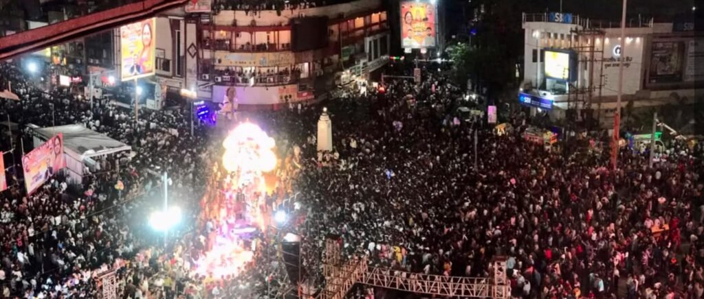 Raipur Ganesh Jhanki: रायपुर में रातभर निकलीं गणेश विसर्जन की झांकियां… सुबह तक गूंजे बप्पा के जयकारे
