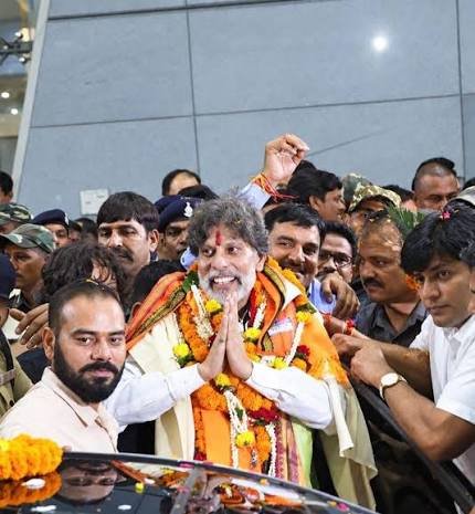 Kiran Singhdeo Raipur Returns: करीब दो महीने बाद रायपुर लौटे किरण सिंह देव, कार्यकर्ताओं ने किया जोरदार स्वागत
