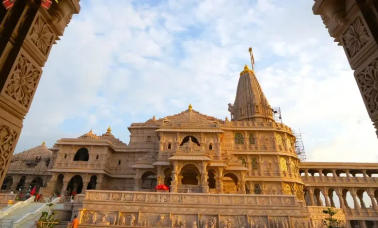 Ram Mandir Temple Rules: राम मंदिर में पुजारियों के लिए नई व्यवस्था… मोबाइल और पहनावे को लेकर निर्देश