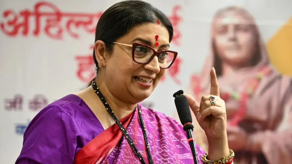 UP Politics: BJP में हलचल तेज… स्मृति ईरानी के नाम की चर्चा
