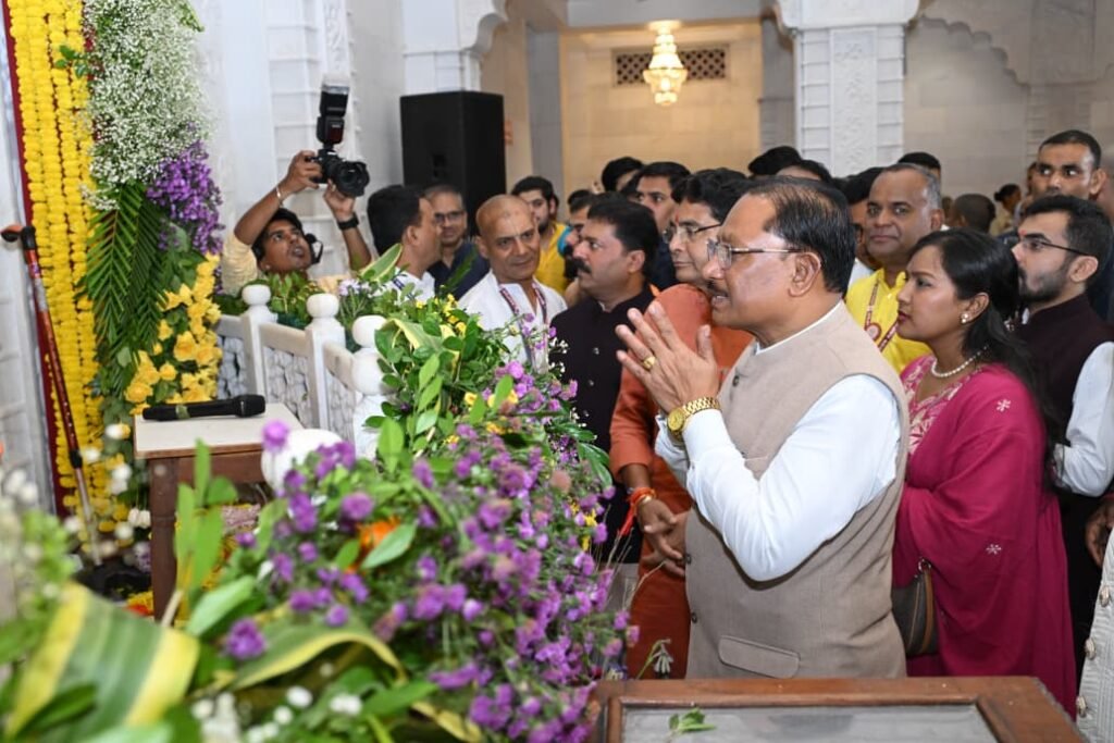 ISKCON Temple: इस्कॉन मंदिर पहुंचे CM साय… कृष्ण जन्माष्टमी में हुए शामिल