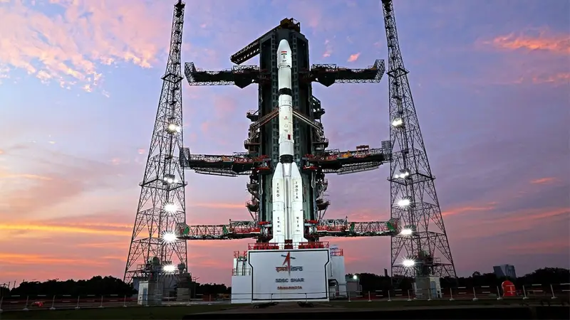 ISRO GSLV-F18/NVS-03: ISRO की बड़ी कामयाबी… GSLV-F18 ने NVS-03 सैटेलाइट का किया सफल प्रक्षेपण