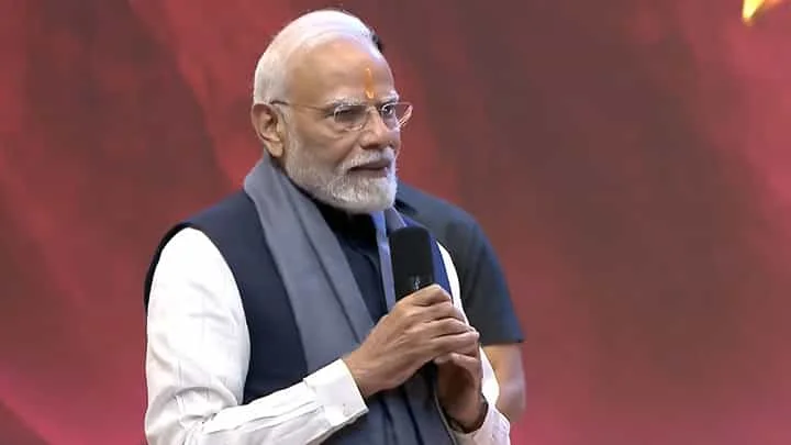 PM Modi: मजबूत भारत बनाने में युवाओं की बड़ी भूमिका… PM मोदी