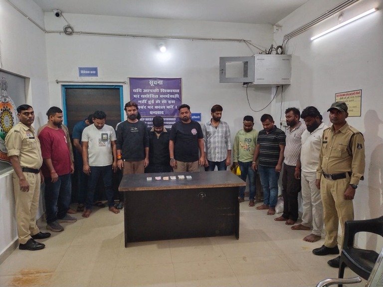 Gambling Case: रायपुर में जुआ-सट्टे पर पुलिस का एक्शन… 14 आरोपी गिरफ्तार