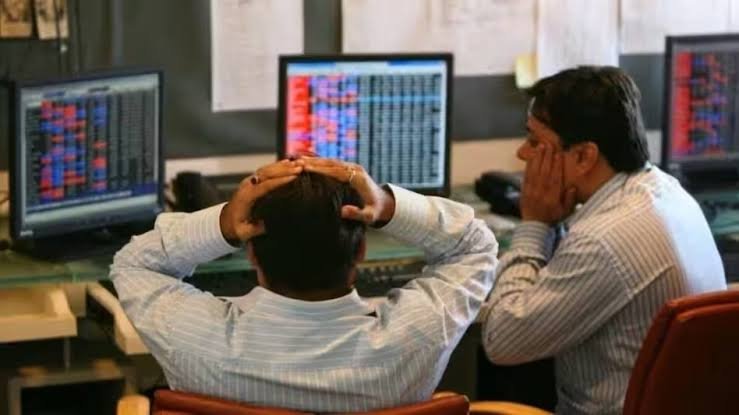 Share Market Crash: शेयर बाजार में लगातार चौथे दिन गिरावट… 4 सत्रों में ₹20.79 लाख करोड़ डूबे