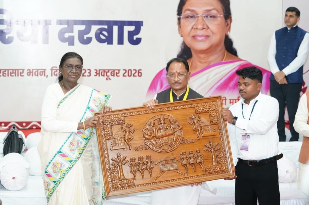 Bastar Dussehra 2026: ‘मैं भी आप लोगों में से एक हूं’… मुरिया दरबार में बोलीं राष्ट्रपति मुर्मु