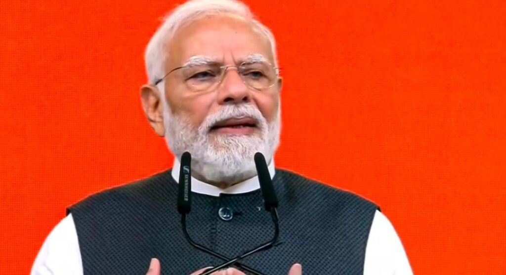 Mobile Congress Event: PM मोदी ने कहा… ‘जिनकी मुफ्त की कमाई बंद हुई, वो मोदी से प्यार करेंगे क्या?’