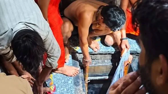 Vrindavan News: वृंदावन में दर्दनाक हादसा… टैंक की सफाई के दौरान जहरीली गैस से 4 छात्रों की मौत