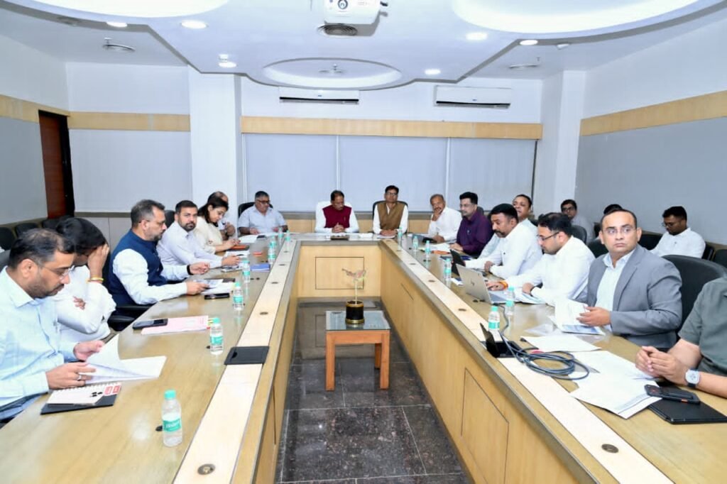 Chhattisgarh Tourism Mission: छत्तीसगढ़ में पर्यटन को मिलेगा बढ़ावा… 1,000 करोड़ से अधिक जुटाने की तैयारी